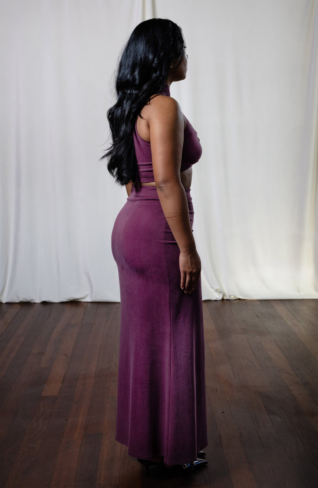 Tamara Halter in Maroon